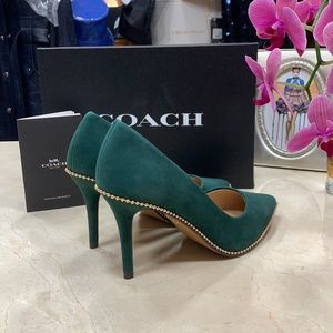 COACH WAVERLY GOLD BALL CHAIN SUEDE PUMPS IN DARK JADE SIZE US 8.5
